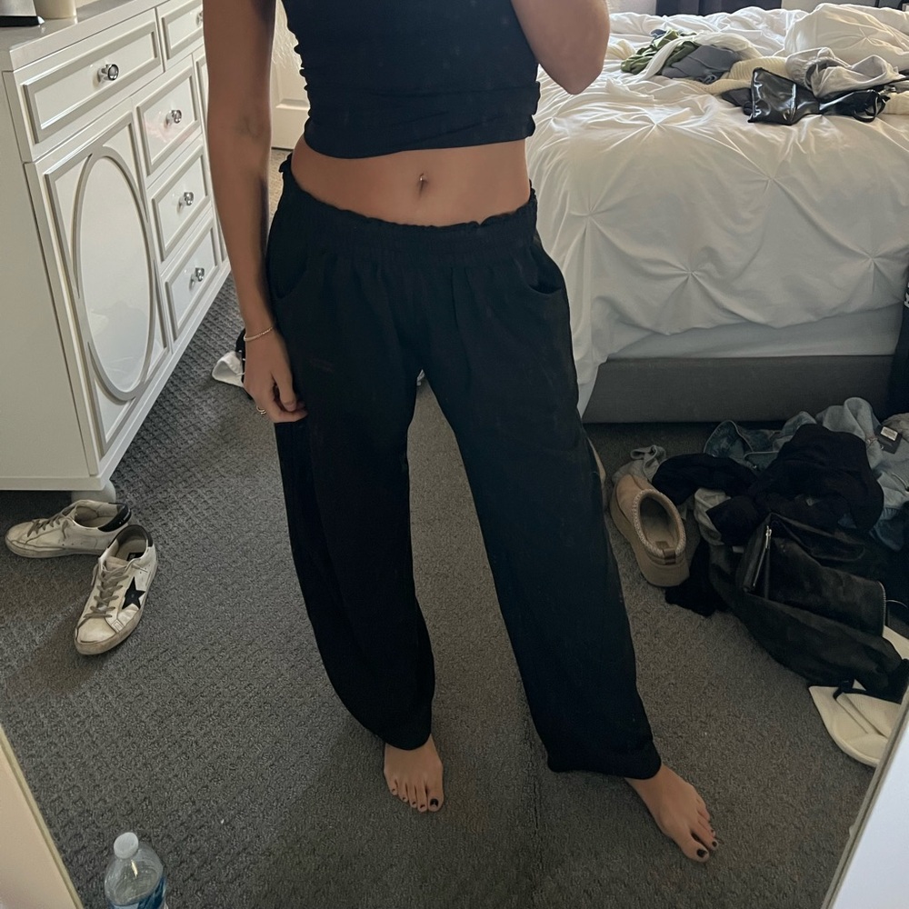 Black sweatpants